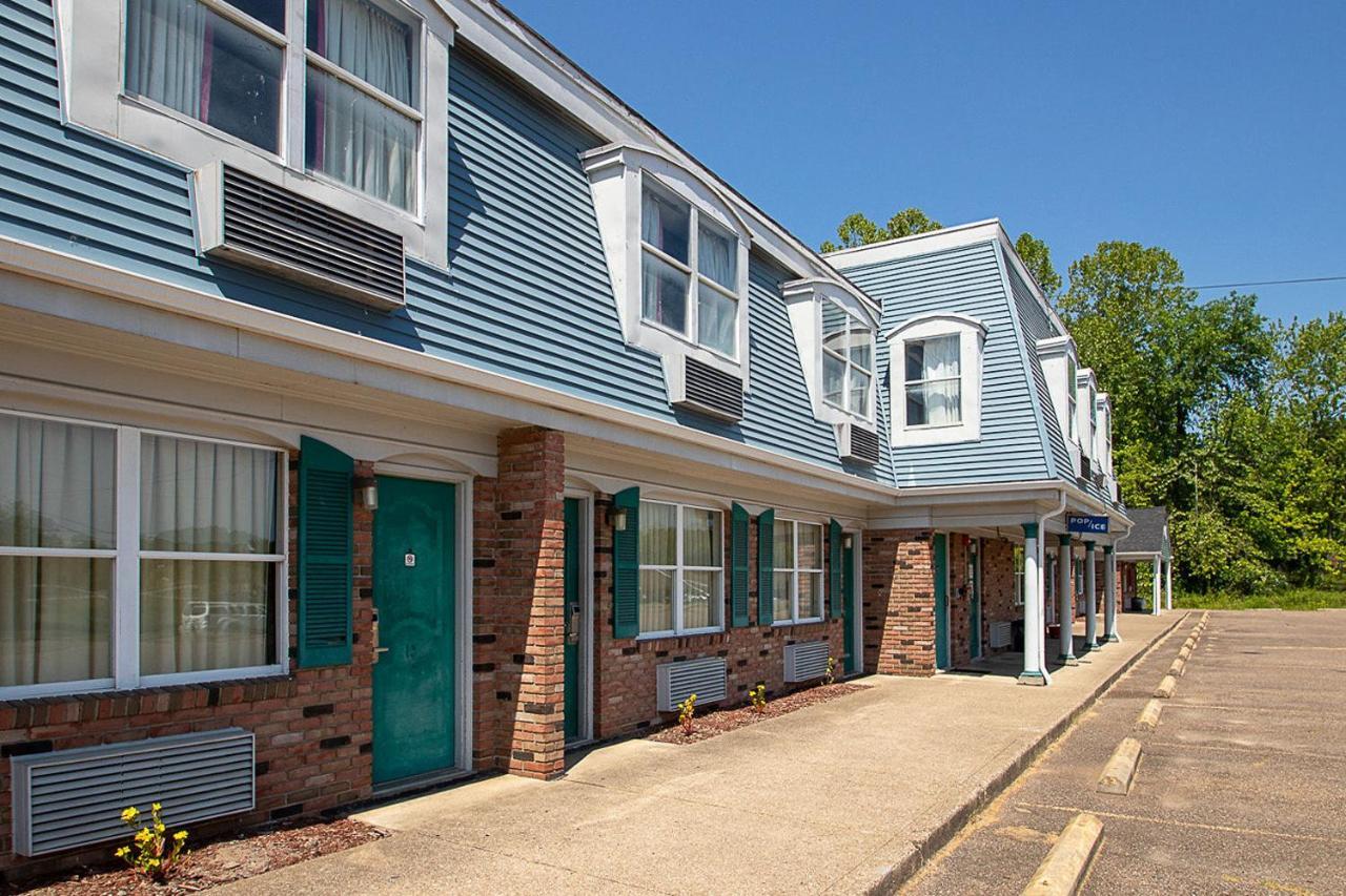 Country Squire Inn And Suites Coshocton Exteriör bild